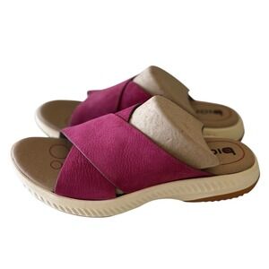Bionica Ambridge Magenta Leather Slide Sandals Womens 10M BI0008202 New In Box